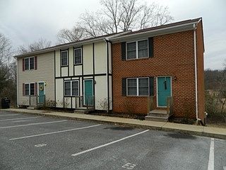 1st image of 101 1/2 Hampden Dr APT 7