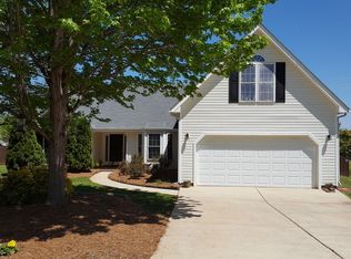 3655 Canopy Oak Ct, High Point, NC 27265