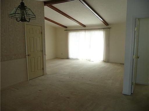 1st image of 1952 Hampstead Ct