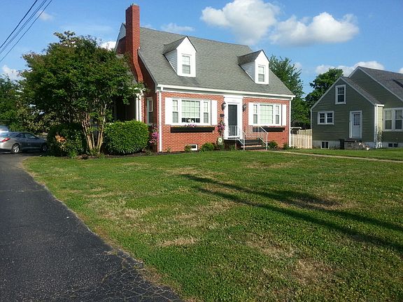 3rd image of 1307 Joe Creason Dr