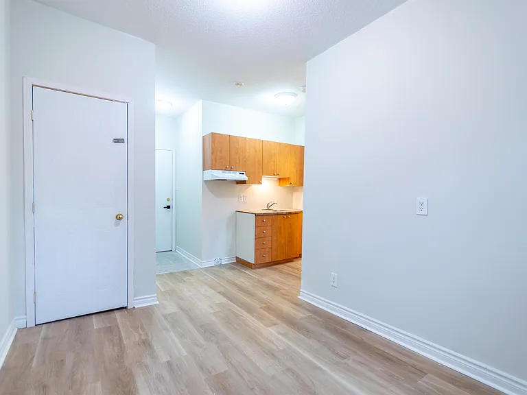 477 Cumberland St #1 — Photo 9