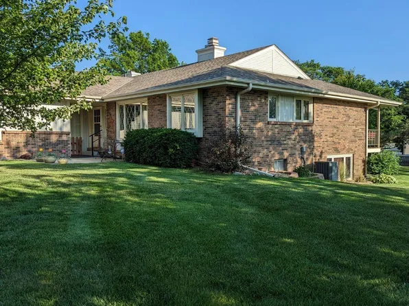 6801 Hawkins Bnd, Lincoln, NE 68516