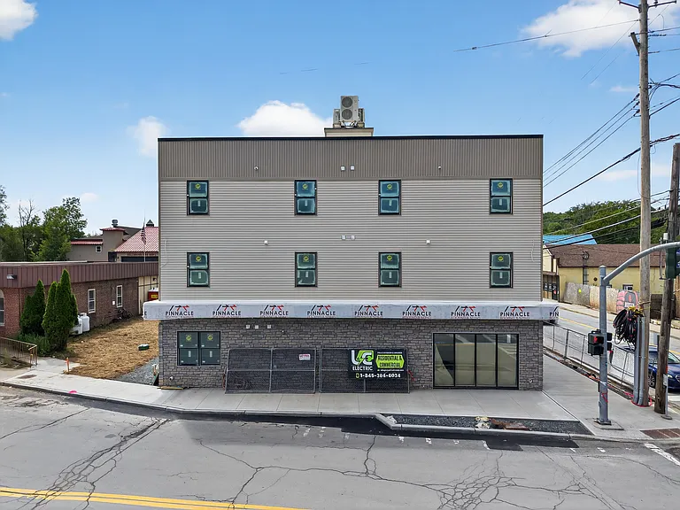 5220 Main St — Photo 9