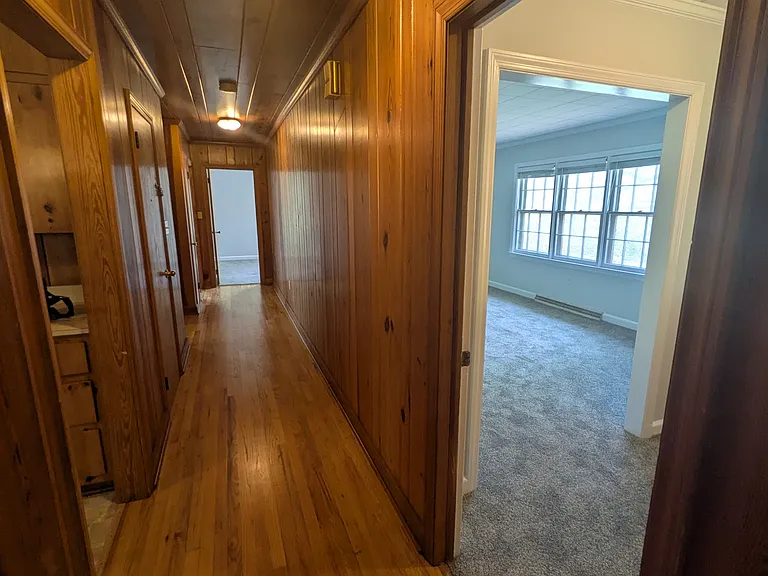 hall to bdrms