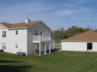 12303 Hansen Rd UNIT 2, Hebron, IL 60034