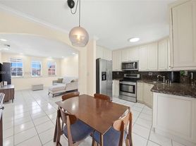 6997 W 29th Ave, Hialeah, FL