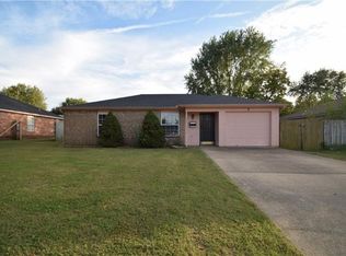 7 Burnett Cir, Bentonville, AR 72712