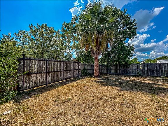 5th image of 90 Honey Dr