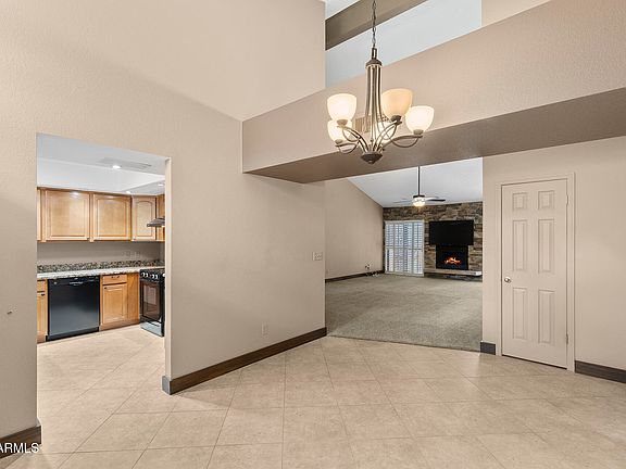 5th image of 735 E GARDENIA Drive