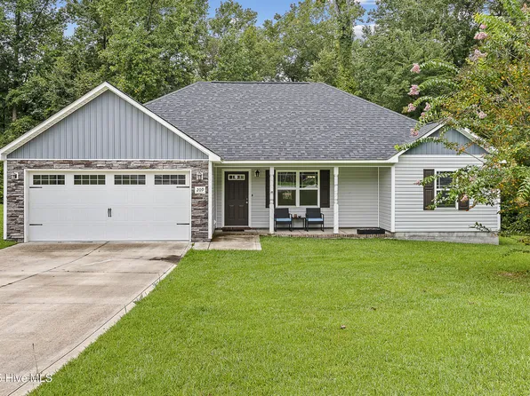 209 Gillcrest Court, Jacksonville, NC 28540