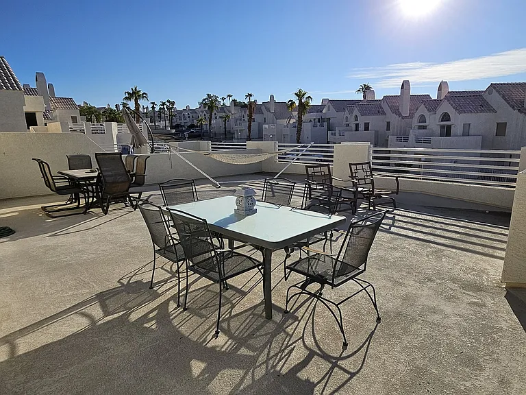 420 Acoma Blvd S #11 — Photo 2