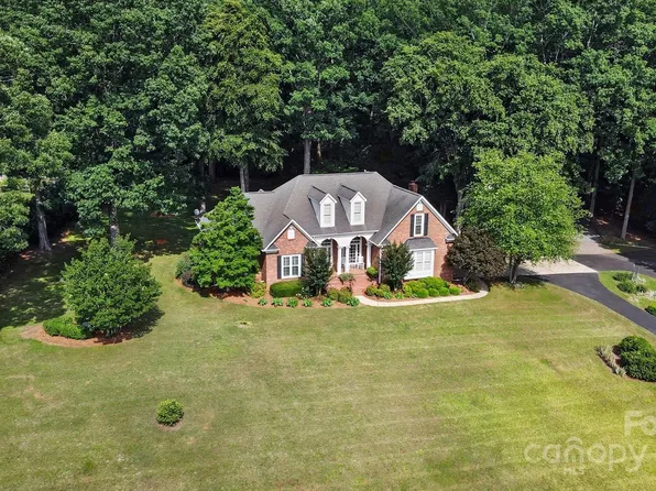 15546 Thompson Rd, Mint Hill, NC 28227