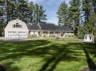 7 Hop Holw, Simsbury, CT 06070