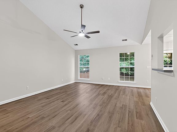 2nd image of 436 Caddis Creek Rd