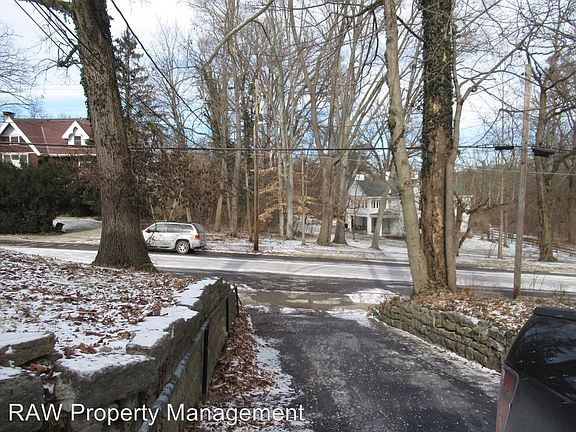 3rd image of 2723 Cypress Way APT 4