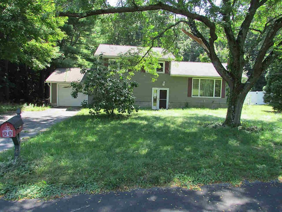 1st image of 4 Hillman Dr