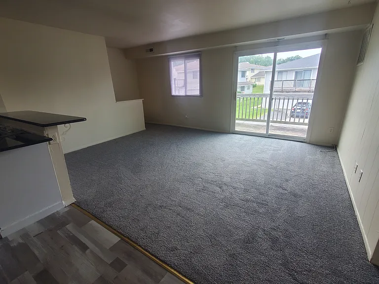 1731 Fountain Rock Way — Photo 6