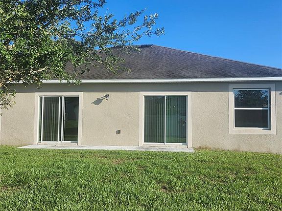 5th image of 15548 Gemini Dr