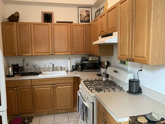 Rented by Brooklyn Heights Real Estate Inc | media 24