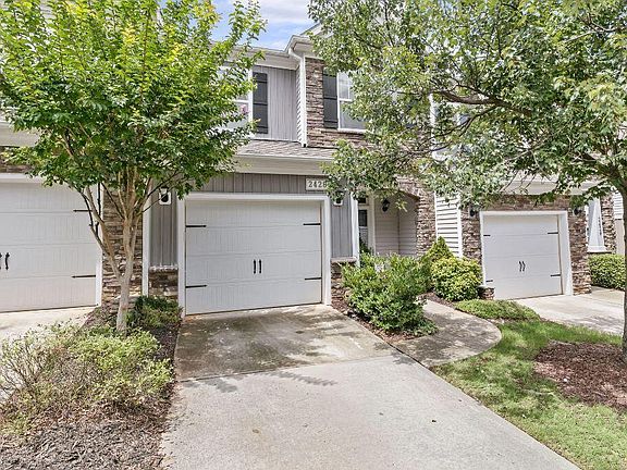 2nd image of 2428 Memory Ridge Dr