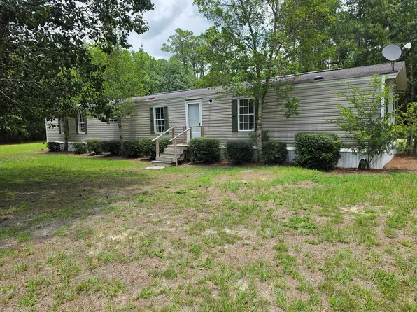 3889 Jacobs Dr, Blackshear, GA 31516