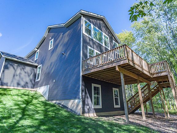 4th image of 1866 Stratford Ln NW