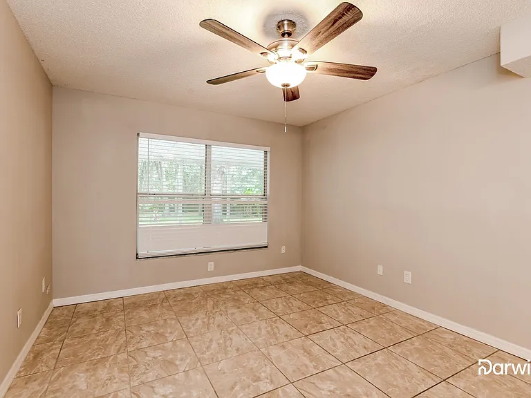 1237 S Park Ave — Photo 9
