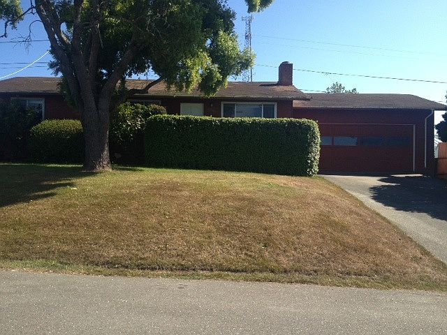 1st image of 2564 Donna Dr