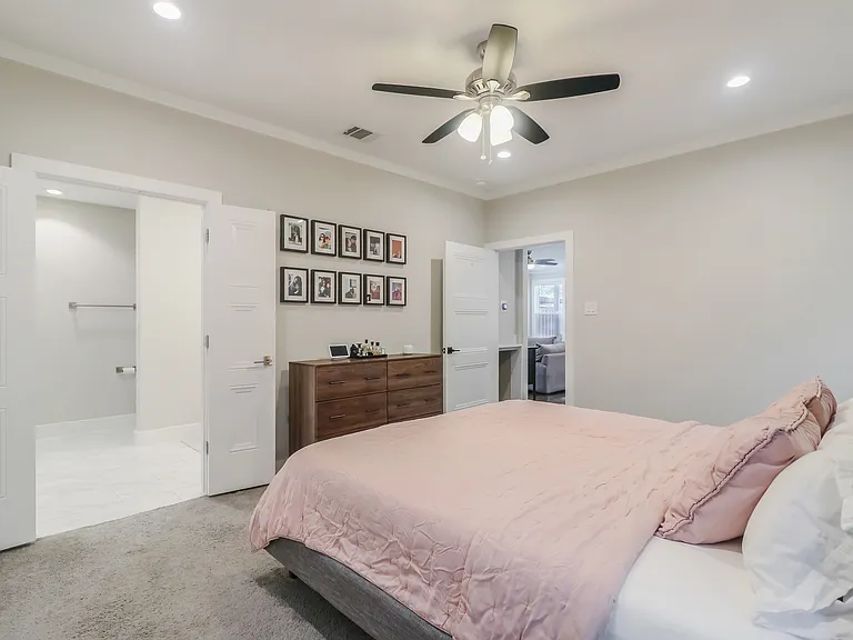 1975 Angelina Dr — Photo 16