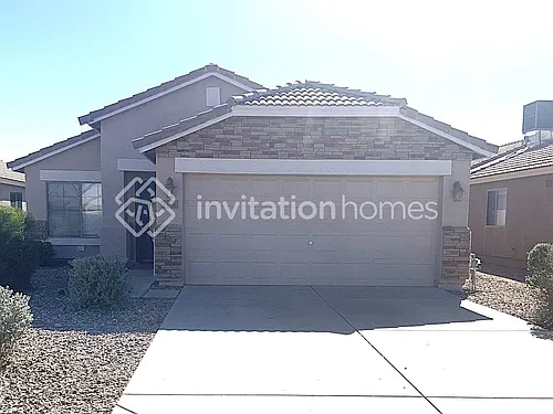 1135 E Vernoa St Photo 1