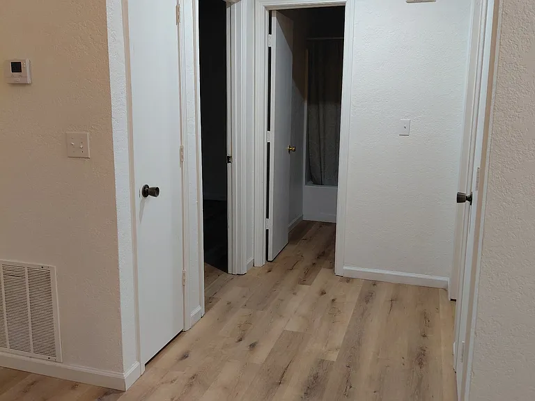 1208 Winchester Dr #1208 — Photo 12