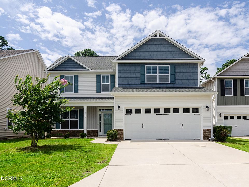 1st image of 3019 N Rocklund Ct