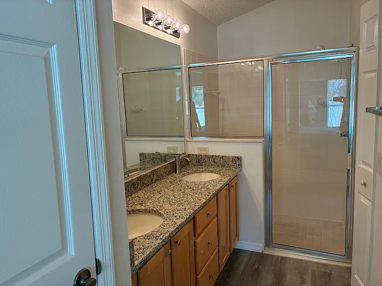 7819 SE 171st Harleston St — Photo 7
