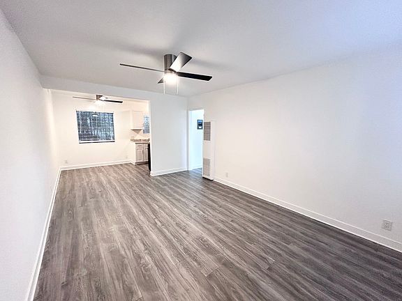4th image of 1220 S Manhattan Pl #6A