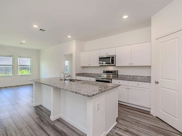 6307 Highland Heights Dr — Photo 11