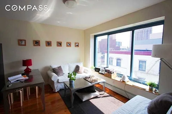 Rented by Compass | media 10