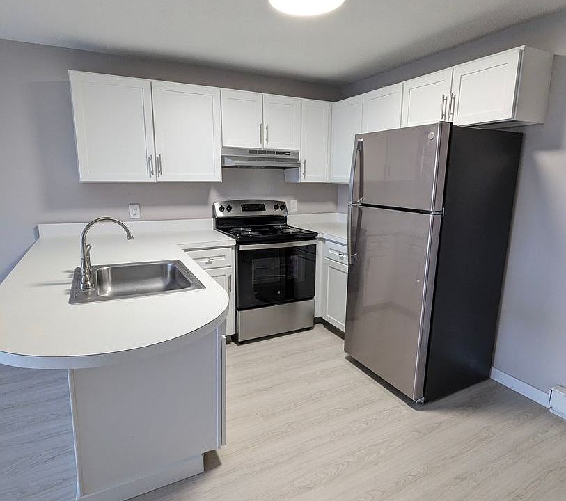 1st image of 163 Mark Ln Unit 14