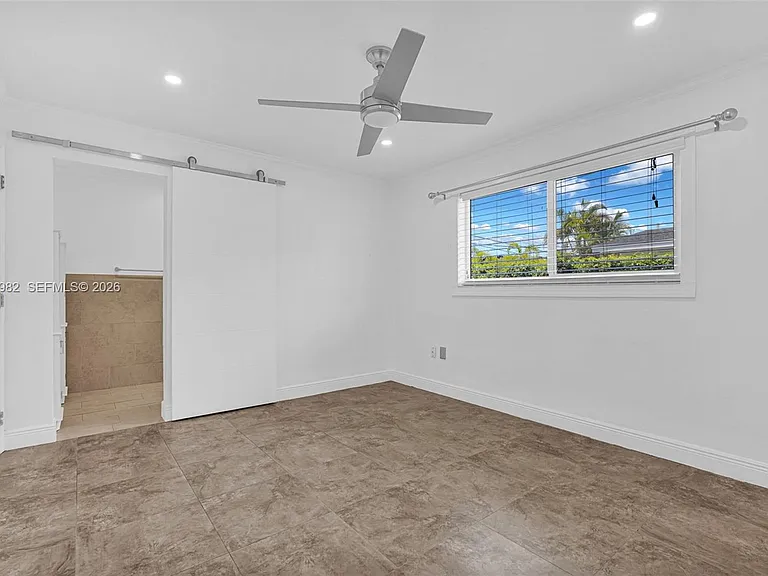 7700 SW 139th Ter — Photo 12