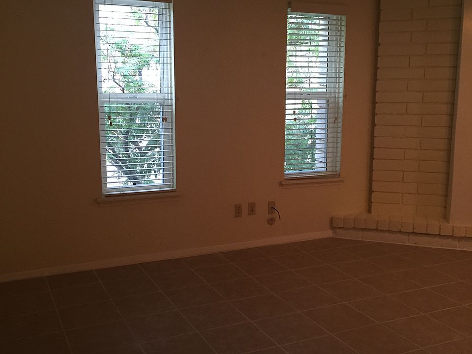 1st image of 6201 Escondido Dr APT 13D