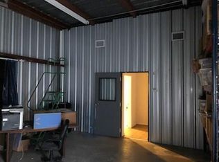 805 Buchta Rd, Angleton, TX 77515