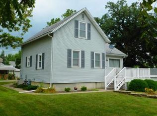 602 E Locust St, Chatsworth, IL 60921