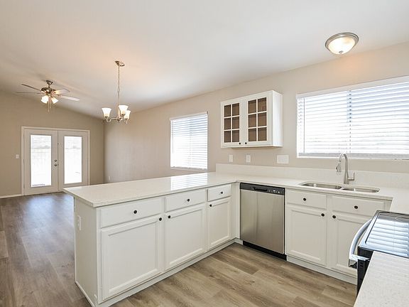 5th image of 6435 E Wolfhead Dr