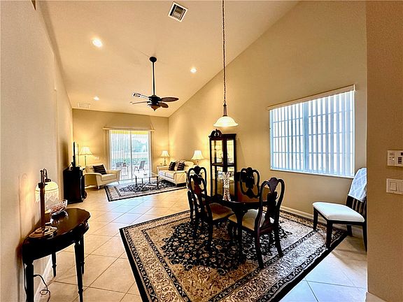 5th image of 6305 Oxford Cir