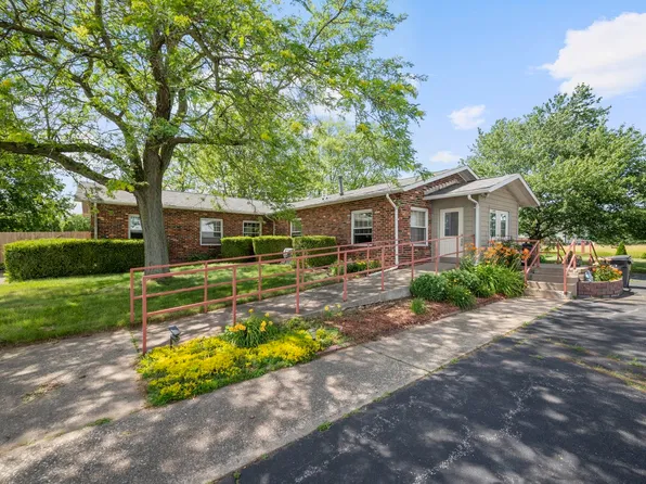 1004 S East St, Fowler, IN 47944