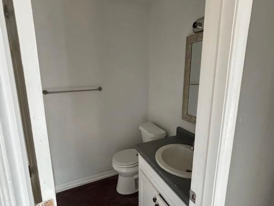 2nd image of 711 Church St APT B