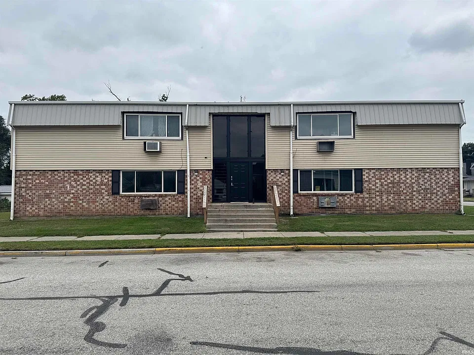 801 Princeton St #202