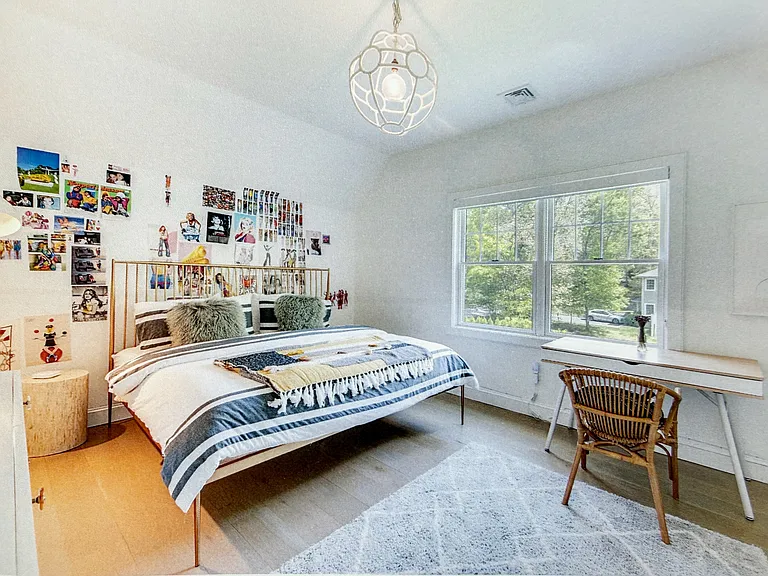 14 Lincoln St — Photo 11