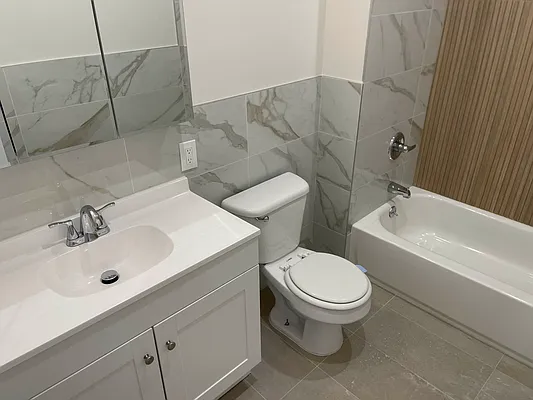 Rented by Prime Square Realty | media 6