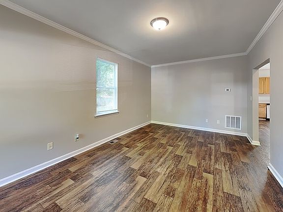 4th image of 854 N Grand Ave NW