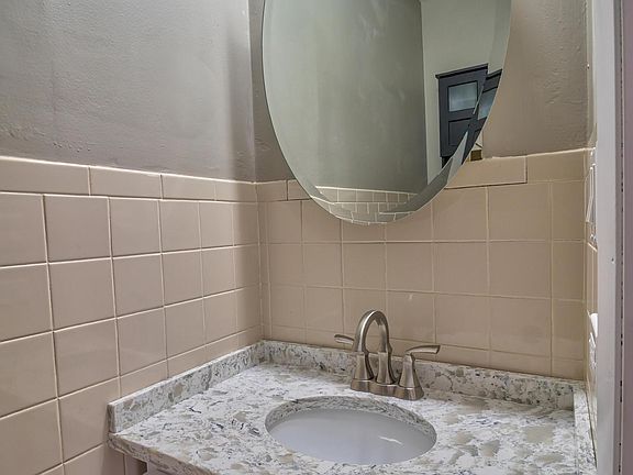 4th image of 6779 Red Wing Dr